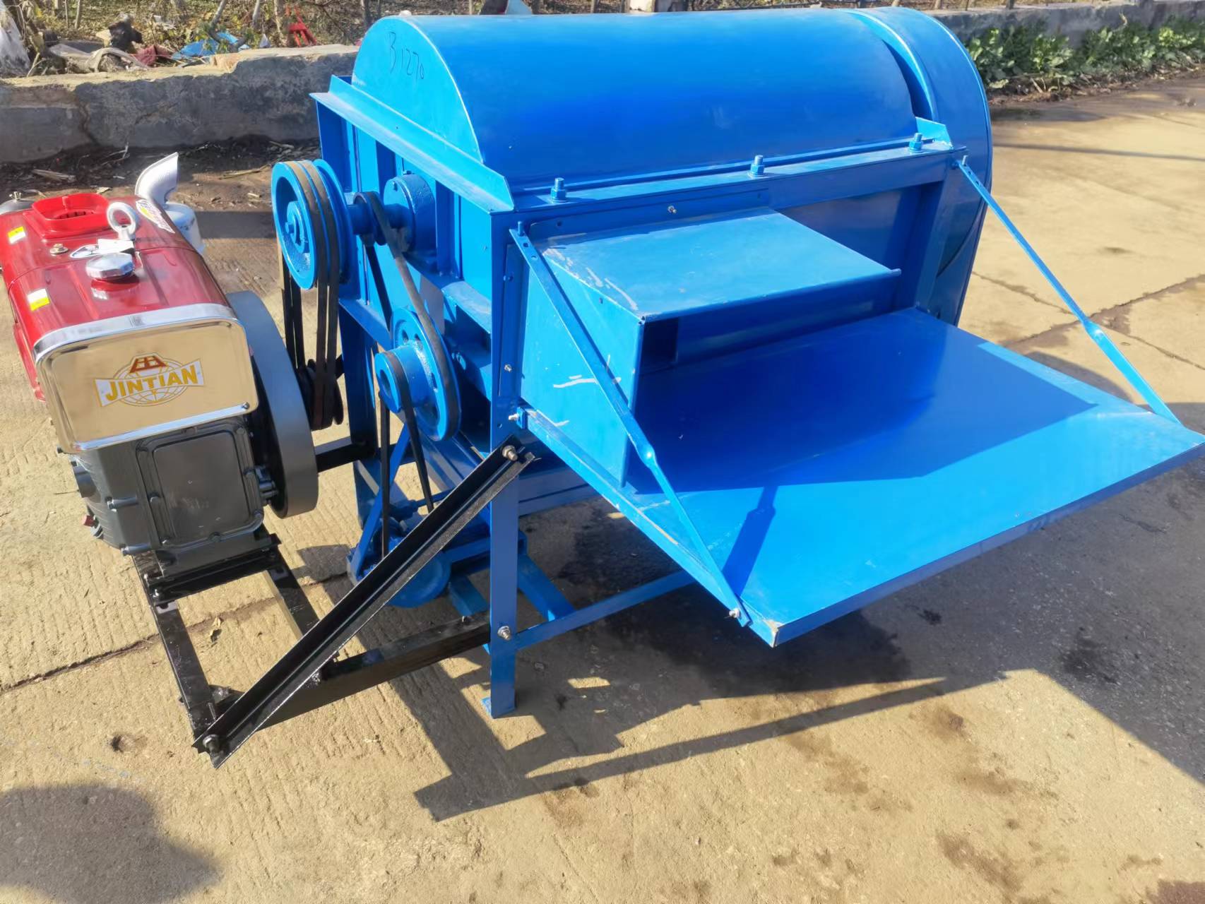 Rice Thresher Machine - เครื่องนวดข้าวแบบเคลื่อนที่ได้พร้อมล้อ เครื่องยนต์ดีเซลอเนกประสงค์ เครื่องนวดและคัดแยกข้าวแบบครบวงจร